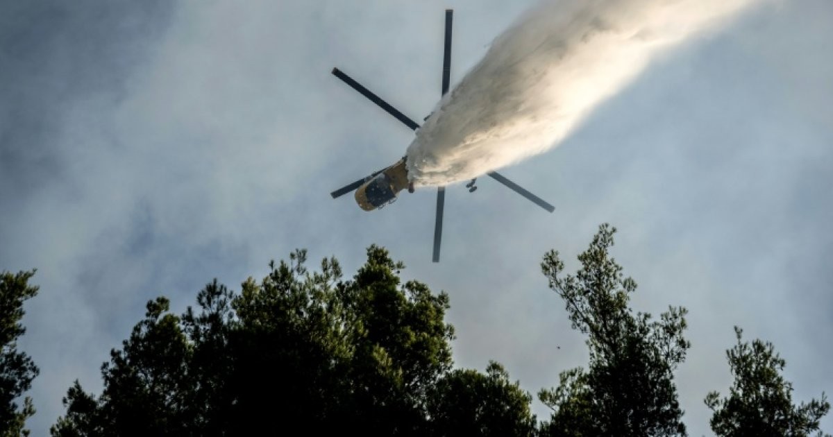 Incendies en Grèce : la terre brûle, le système craque