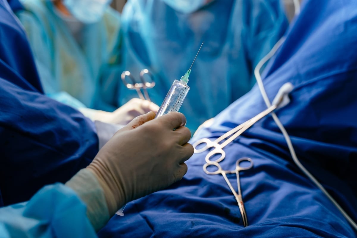 Drame à Bangkok : un influenceur meurt après une injection esthétique au pénis
