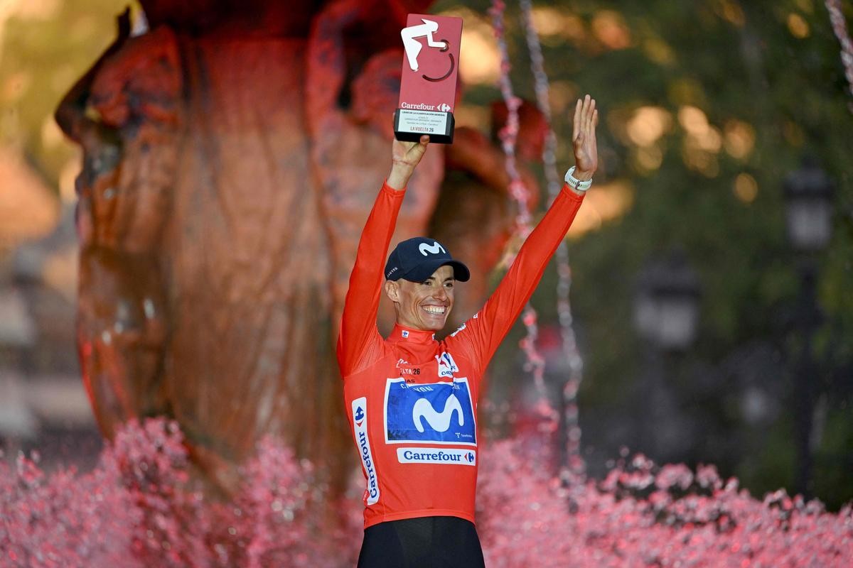 Vuelta 2026 : Enric Mas, la victoire du mal-aimé qui inspire les peuples